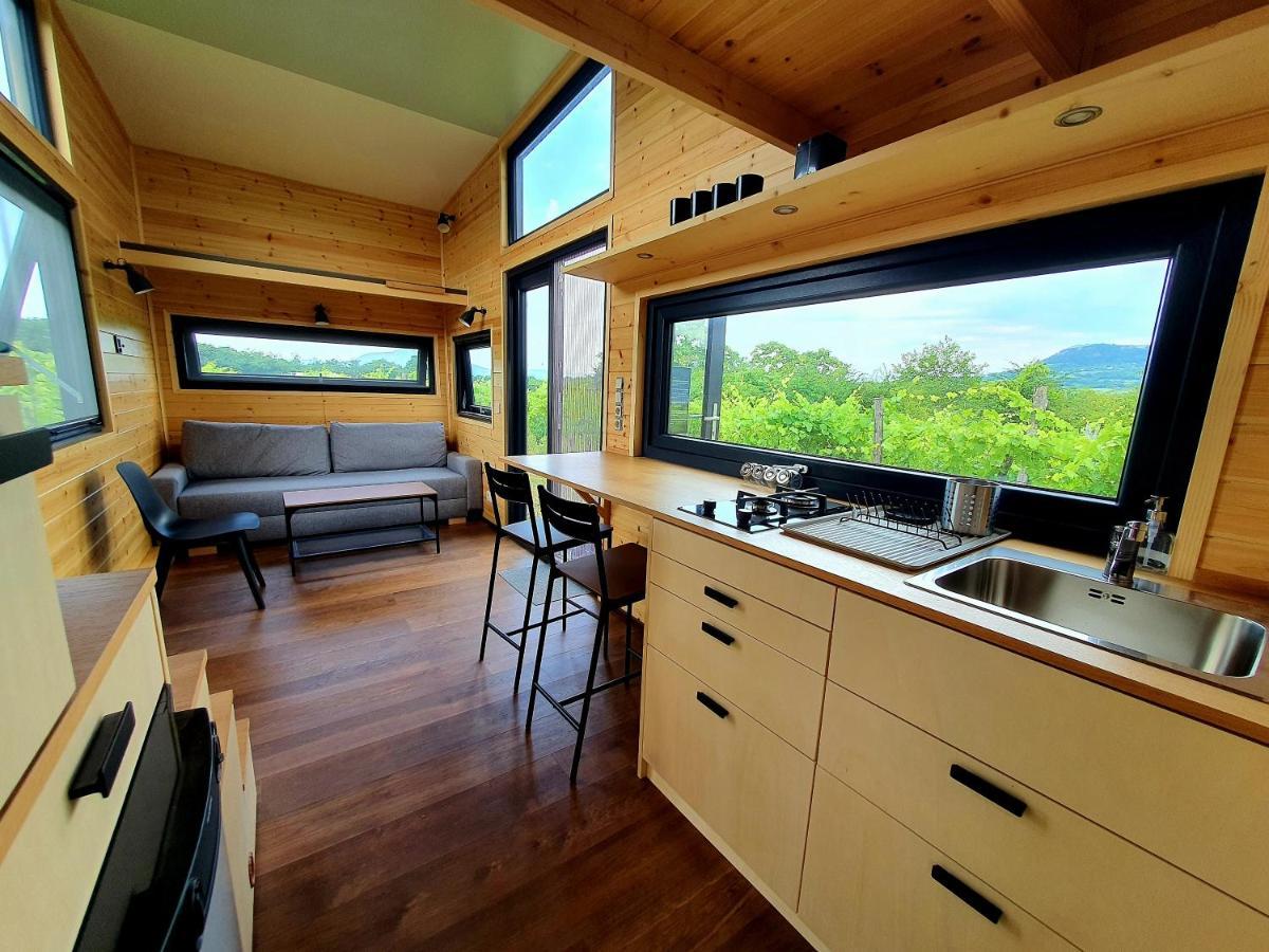 Pop Tiny House Balaton Apartamento Kaptalantoti Exterior foto